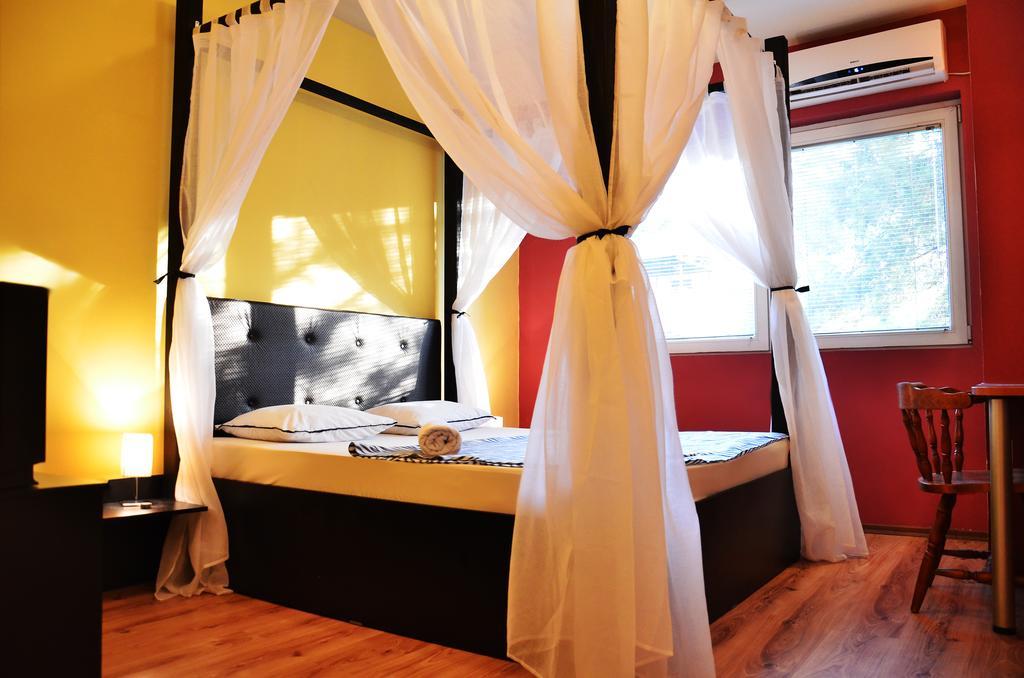 Hostel Kalonis Скопие Стая снимка