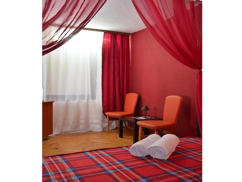Hostel Kalonis Скопие Стая снимка