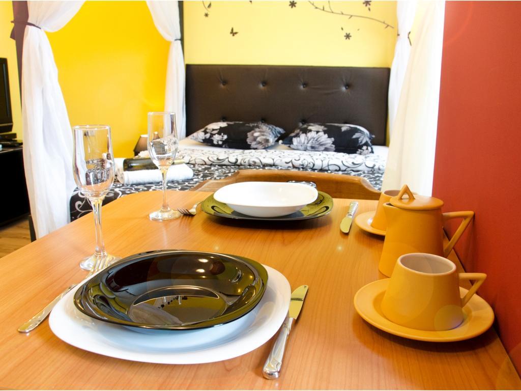 Hostel Kalonis Скопие Екстериор снимка