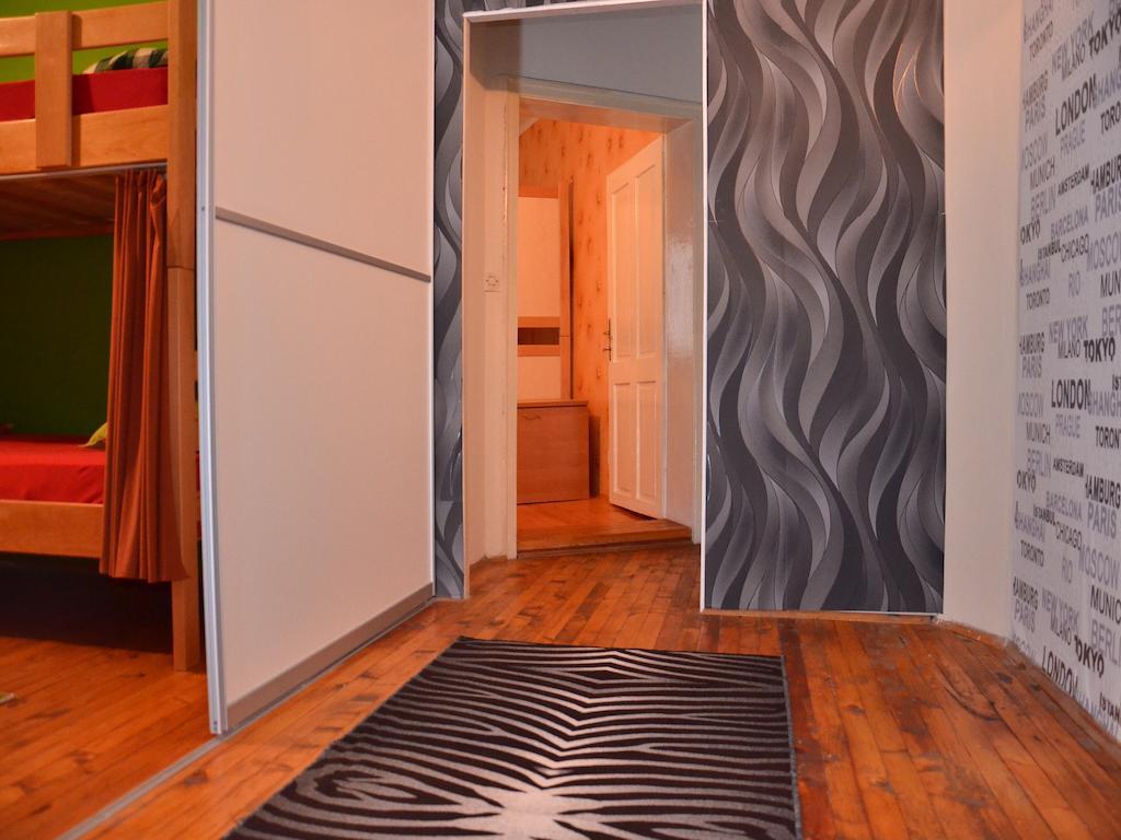 Hostel Kalonis Скопие Екстериор снимка