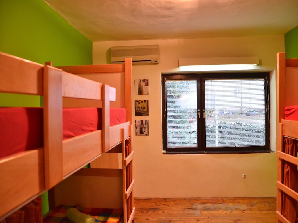 Hostel Kalonis Скопие Стая снимка