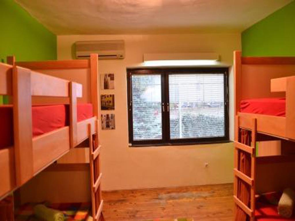 Hostel Kalonis Скопие Екстериор снимка